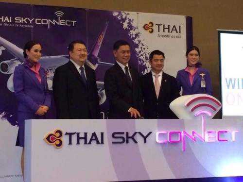 thai-sky-connect-wi-fi-on-aeroplane-01