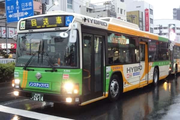 tokyo-bus-toei-bus-free-usb-chargers-smartphone