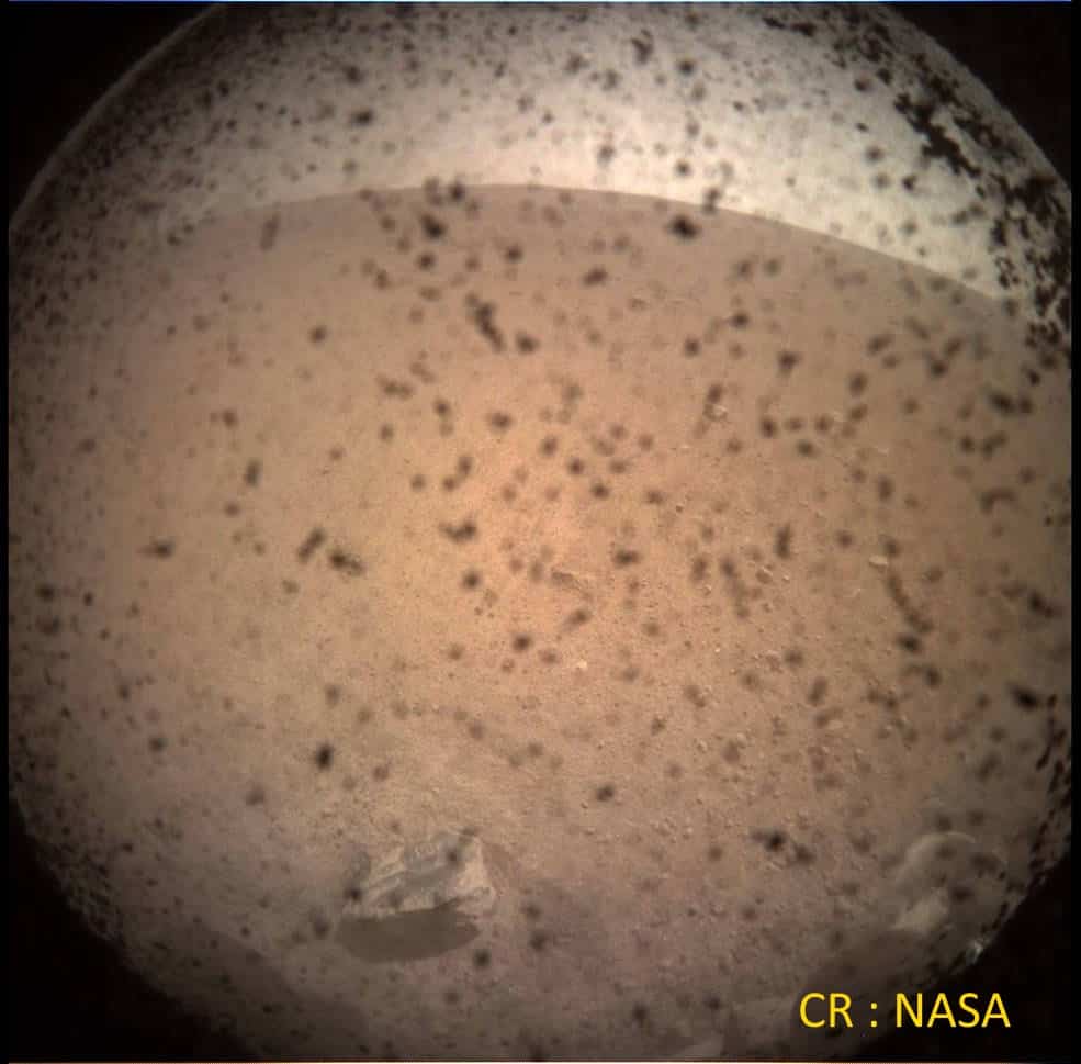 ยาน InSight จอดบนดาวอังคาร