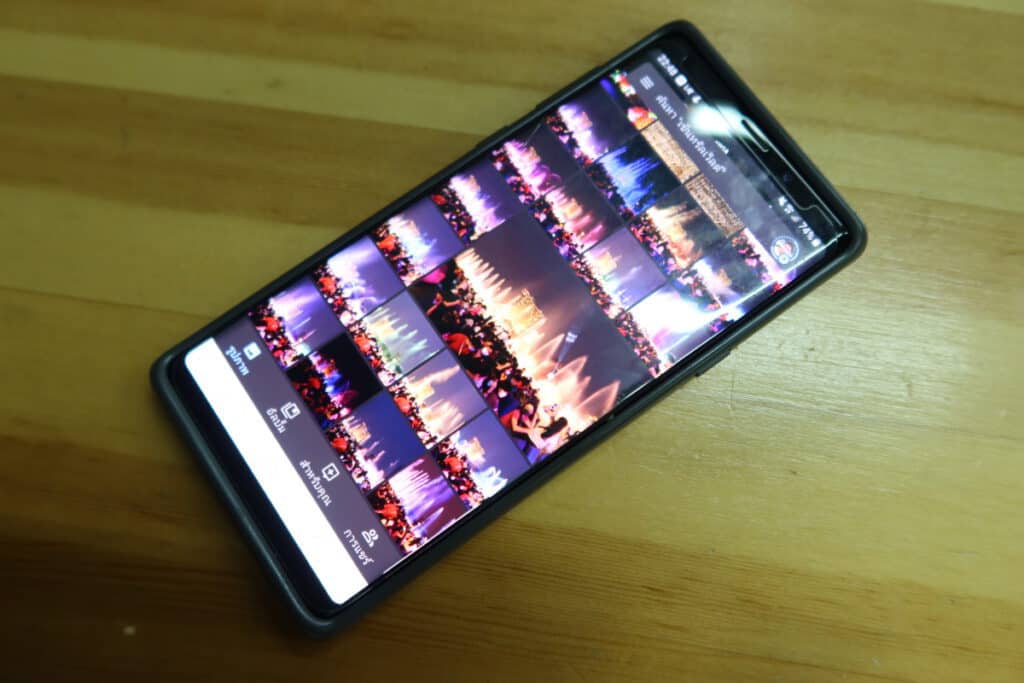 how to fix mobile touch screen The screen and apps pop out on their own