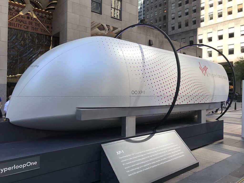 Hyperloop One ปิดกิจการ
